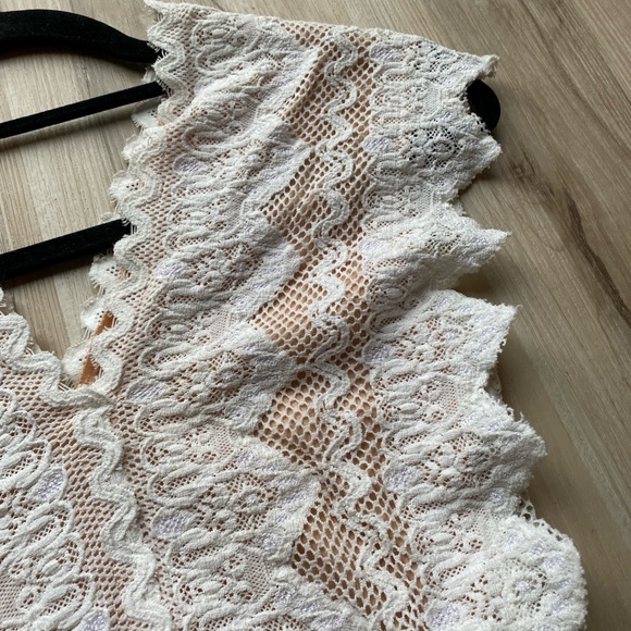 Nightcap x Carisa Rene Sierra Lace Deep V Dress - Picture 2 of 6